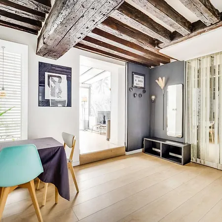 Chic With Patio - 2br 6p - Le Marais Paris